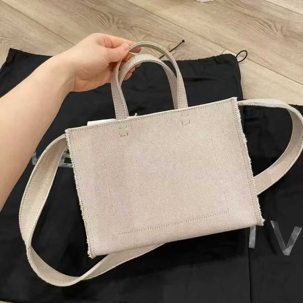 NWT Authentic Givenchy Small G Tote Bag - Picture 3 of 9